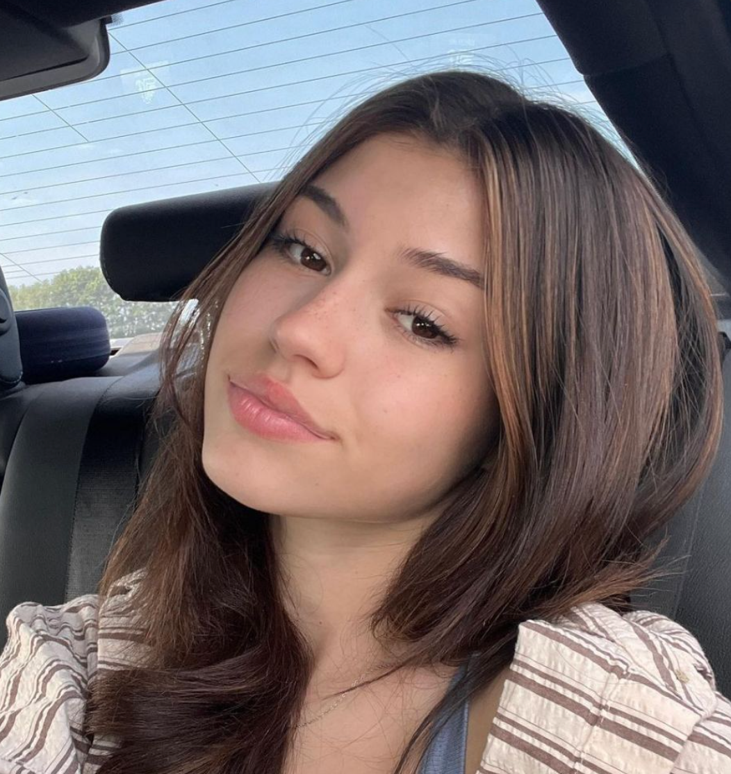 <em>LAURA.M</em>
